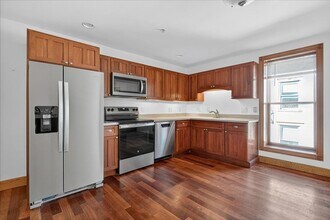 432 Broadway in Saratoga Springs, NY - Building Photo - Building Photo