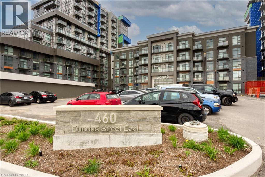 460 Dundas St E in Hamilton, ON - Building Photo