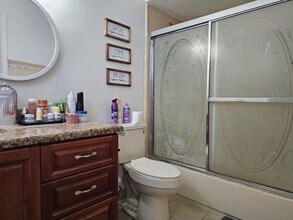 7858 NW 189th St in Hialeah, FL - Building Photo - Building Photo