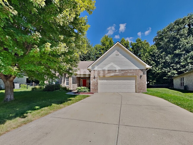 property at 4613 Clifton Ct