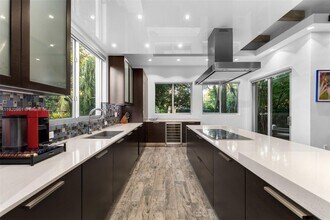 101 SW 21st Rd in Miami, FL - Building Photo - Building Photo