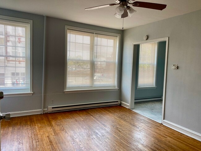 114 E Main St, Unit #1