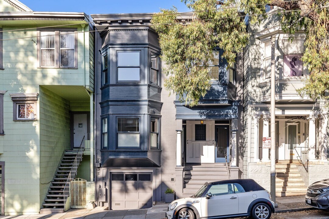 49 Cortland Ave in San Francisco, CA - Building Photo