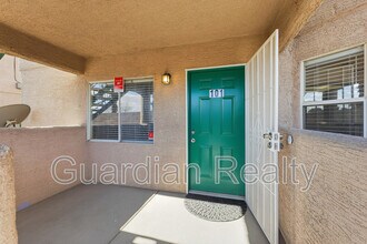 2225 James Bilbray Dr in Las Vegas, NV - Building Photo - Building Photo