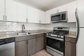 179 N Jefferson St in Chicago, IL - Building Photo - Building Photo