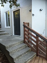 4007 Bayview Ave, Unit ADU in San Mateo, CA - Building Photo - Building Photo