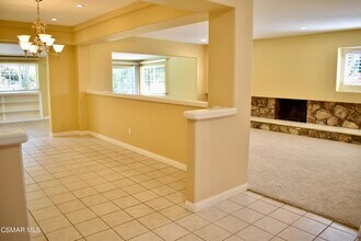 26033 Adamor Rd in Calabasas, CA - Building Photo - Building Photo