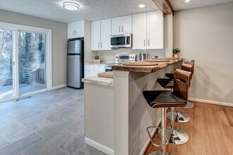 203 Buck Cove Terrace in Asheville, NC - Building Photo - Building Photo