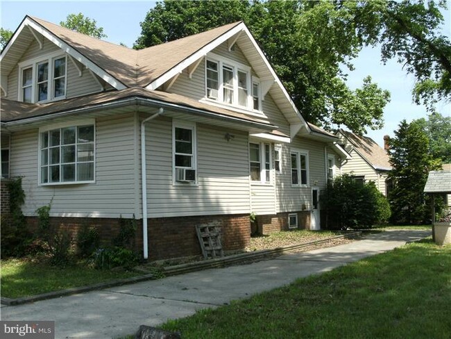 229 Nicholson Rd in Gloucester City, NJ - Building Photo - Building Photo