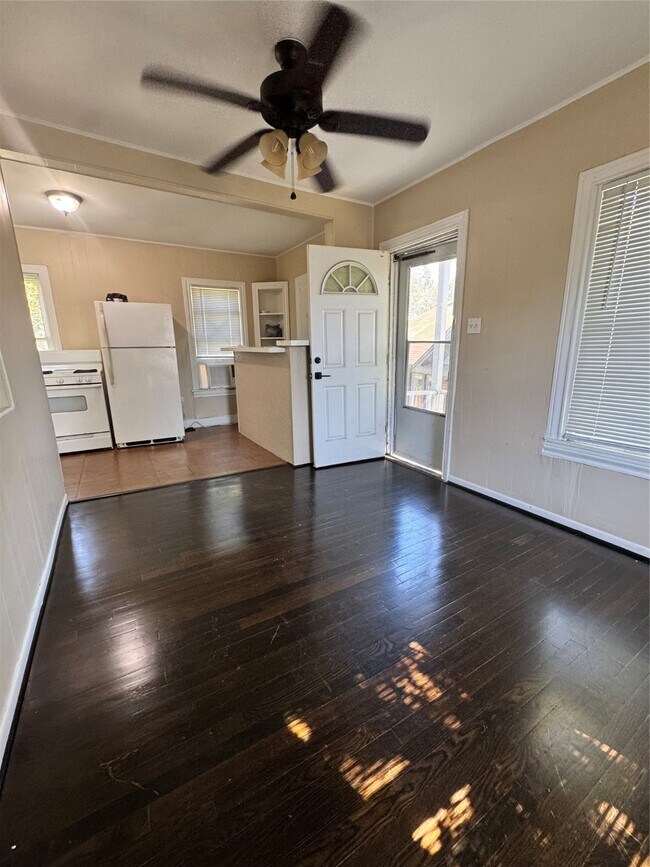 property at 4607 Canal St