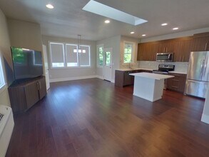 2785 NW Arnold Way in Corvallis, OR - Foto de edificio - Building Photo