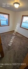 347 Dove St in Oshkosh, WI - Building Photo - Building Photo