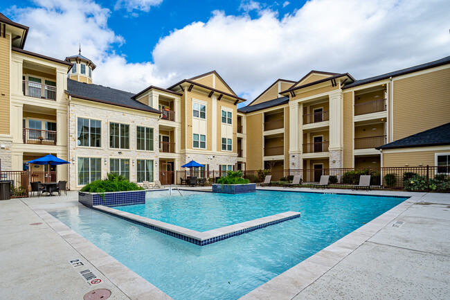 Hamilton Crossing Senior Living 55+ in Waller, TX - Building Photo - Building Photo