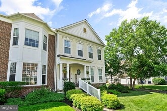 54 Williams Dr, Unit Residences at Omni-2810 in Fountainville, PA - Building Photo - Building Photo