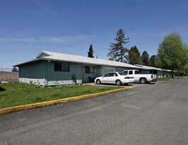 Monica Lea in Salem, OR - Building Photo