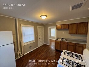 1605 N 10th St in St. Joseph, MO - Building Photo - Building Photo