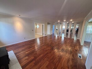4937 Snark Ave in Santa Rosa, CA - Building Photo - Building Photo