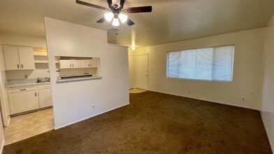 1412 Rodgers Rd in Hanford, CA - Building Photo - Building Photo