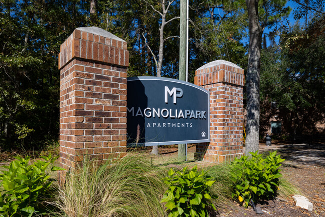 Magnolia Park in Beaufort, SC - Foto de edificio - Building Photo