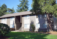 Oak Hill Apartments in Salem, OR - Building Photo - Building Photo