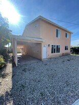 1222 1/2 W 90th St, Unit South LA Apartment in Los Angeles, CA - Building Photo