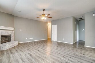 649 Chalk Knoll Rd in Fort Worth, TX - Building Photo - Building Photo