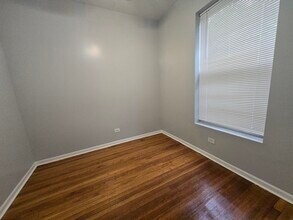 7618 S Emerald Ave in Chicago, IL - Building Photo - Building Photo