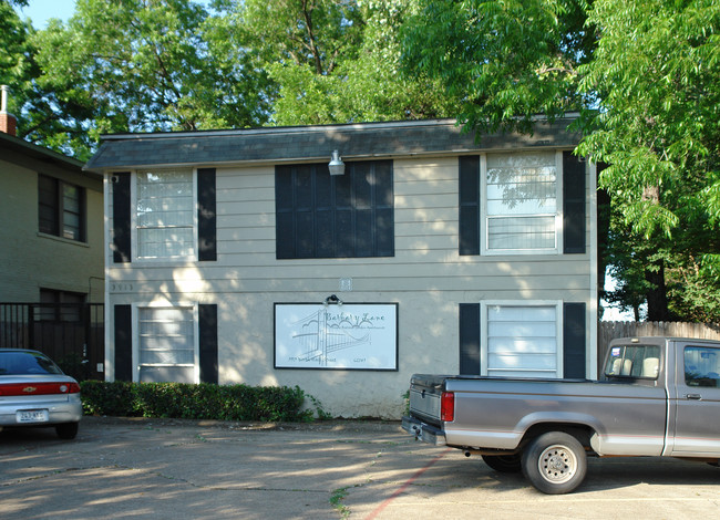 Barbary Lane Apartments in Dallas, TX - Foto de edificio - Building Photo