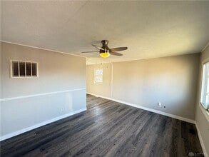 612 Kirkwood Dr in Fairborn, OH - Building Photo - Building Photo