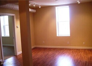 220 W Market St-Unit -Unit 307 in Greensboro, NC - Building Photo - Building Photo