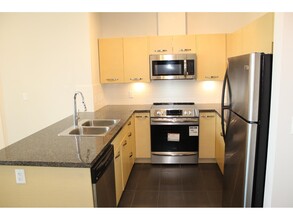33539-33539 Holland Ave in Abbotsford, BC - Building Photo - Building Photo