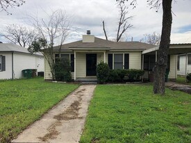 1905 W Twohig Ave in San Angelo, TX - Building Photo