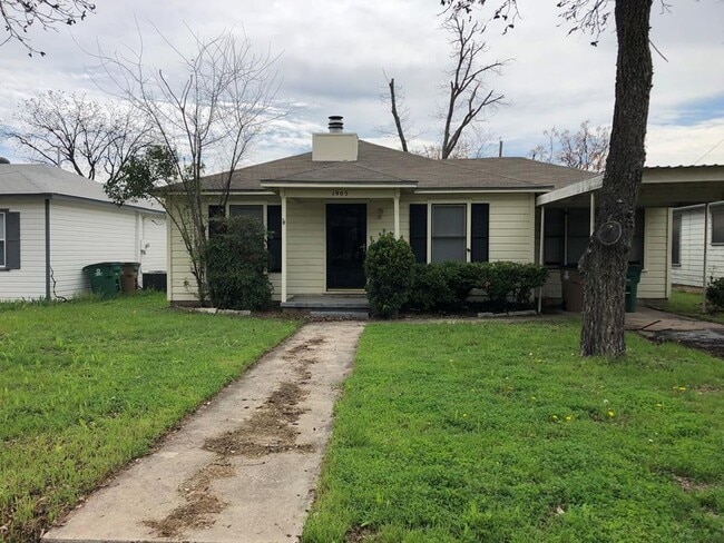 property at 1905 W Twohig Ave