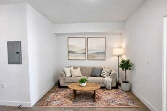 Casa De Milagro in Van Nuys, CA - Building Photo - Building Photo