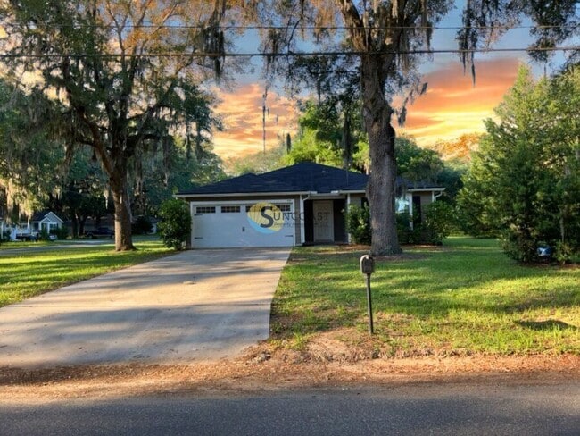 property at 8106 Ocala Ave