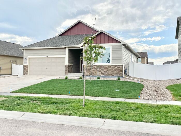 7557 McClellan Rd in Wellington, CO - Building Photo