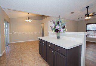 131 Rae Dr in Palm Coast, FL - Building Photo - Building Photo