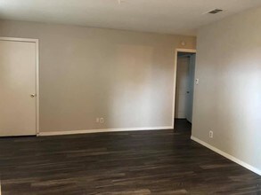 6508 S 1st St-Unit -102 in Austin, TX - Building Photo - Building Photo