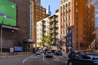 207 East 37th Street in New York, NY - Building Photo - Building Photo