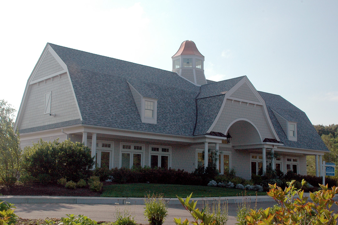 61 Hedge Rd in Plymouth, MA - Foto de edificio