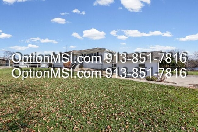 property at 1606 E 779 Rd