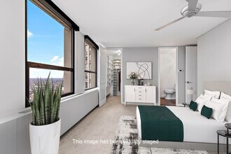 2626 N Lakeview Ave, Unit 3808 in Chicago, IL - Building Photo - Building Photo