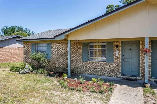 4800 Tradewinds Dr, Unit 4802 in Pensacola, FL - Foto de edificio - Building Photo