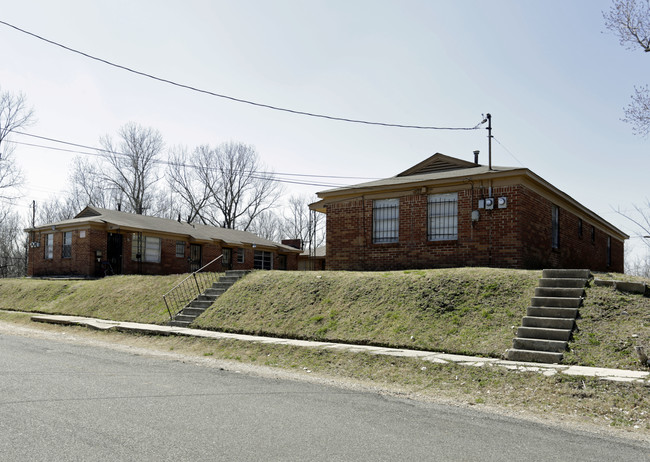 905-917 Barton St in Memphis, TN - Building Photo - Building Photo