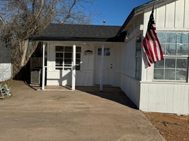 2102 Webster St in San Angelo, TX - Building Photo