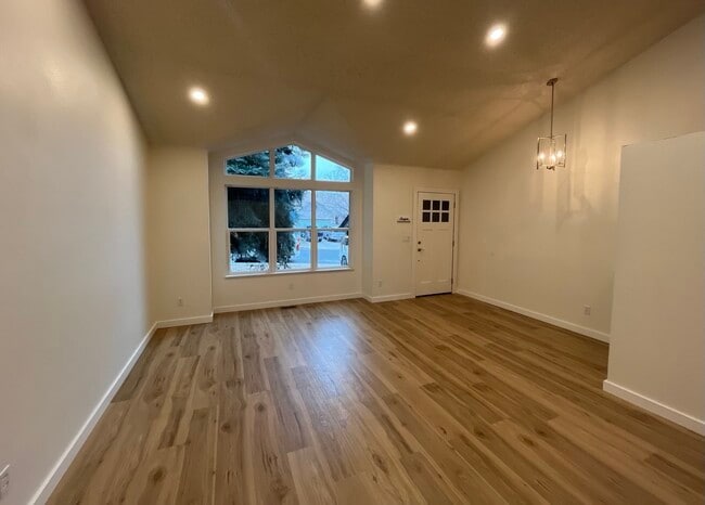 property at 3815 Sedgewood Way