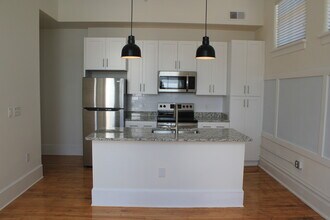 403 W Court St in Woodstock, VA - Building Photo - Building Photo