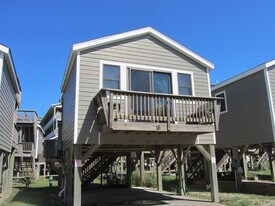 56821 North Carolina Hwy 12 in Hatteras, NC - Building Photo