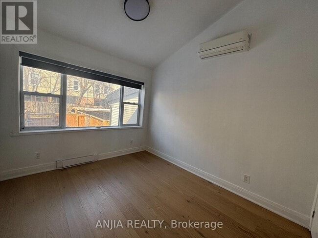 6 Minto St in Toronto, ON - Building Photo - Building Photo