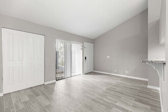 4151 SE 22nd Ave, Unit D in Ocala, FL - Building Photo - Building Photo